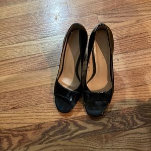 Used Talbots Black open toe 9 B 4 inch heel